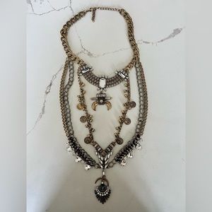 Statement necklace